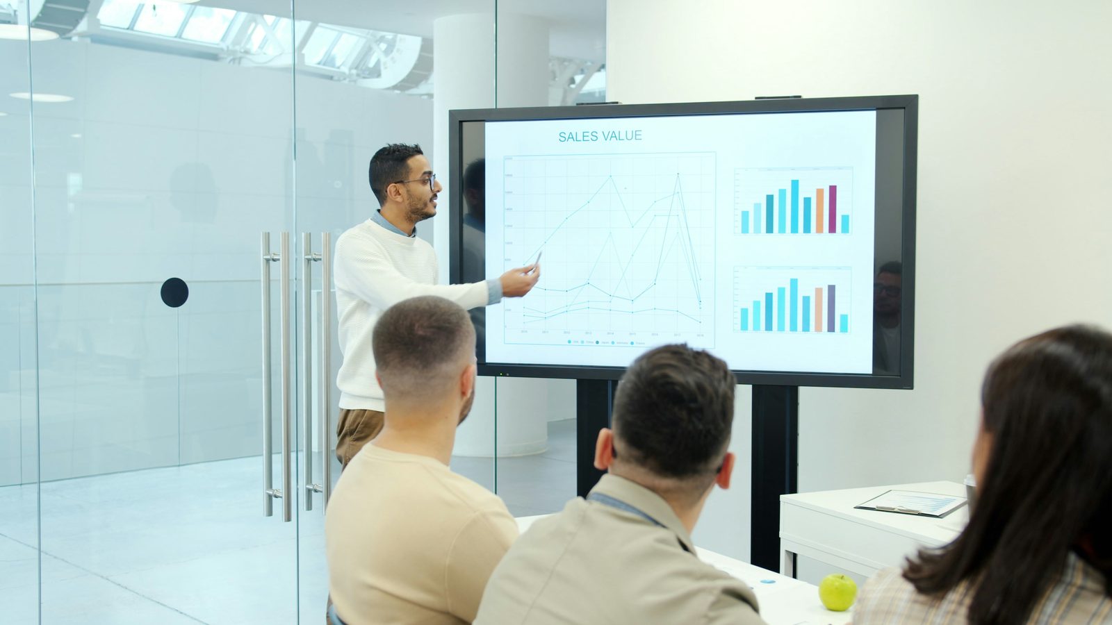 End-of-Year Sales Reviews: How to Measure What Really Matters